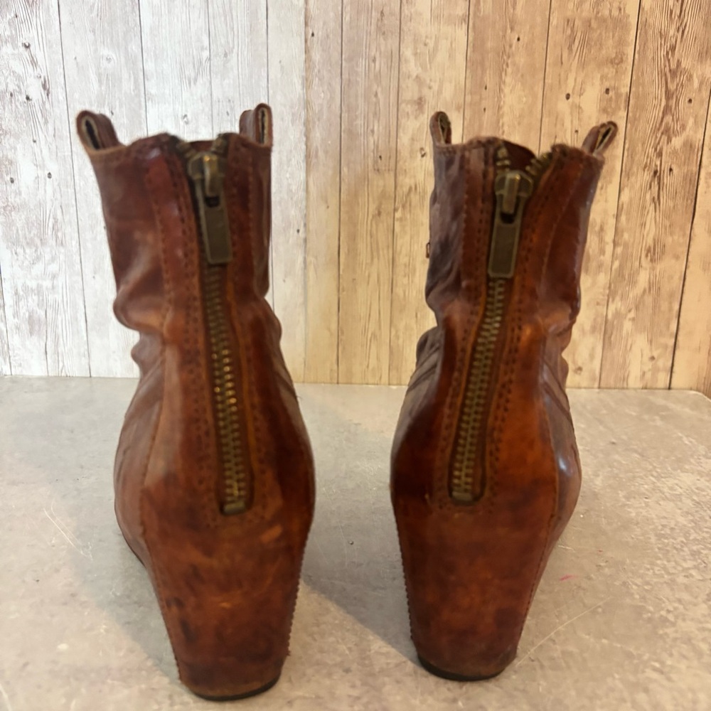 Frye 'Carson' Cognac Washed Italian Leather Wedge Booties - Picture 4 of 8